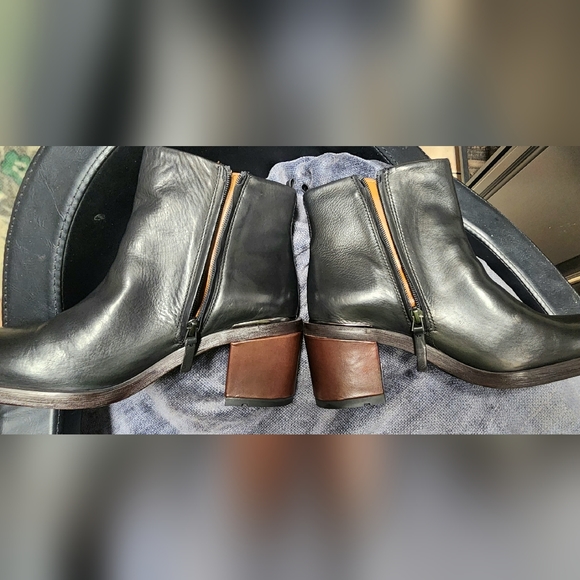 NEW NEVER WORN FRANCO SARTO HAND FINISHED LEATHER BOOTS 8.5 - Picture 10 of 16